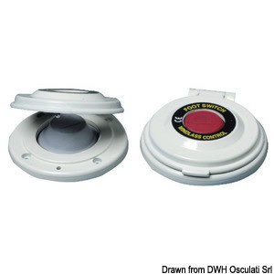 Pupitre à pédale rouge et blanc pour contrôle des accessoires nautiques.