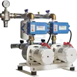 Dosierpumpensystem mit Ventilen und Kontrollinstrumenten.