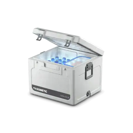 Enfriador portátil Dometic Cool Ice WCI 55 con tapa abierta.