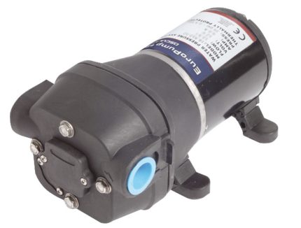 Bomba autocebante circulación 12V 5A, código 16.530.12, Osculati, ideal para sistemas de circulación.