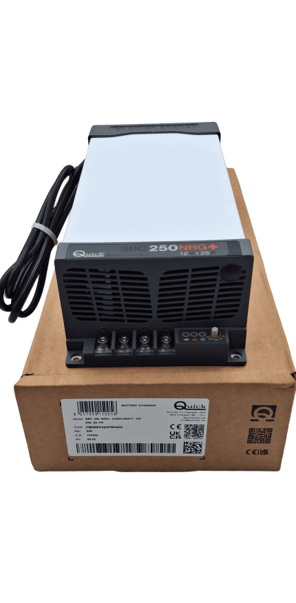 産業用途向け12V 25A Sbc 250 NRG+ バッテリーチャージャー。.