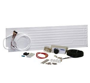 Sistema di riscaldamento con pompa di calore e componenti elettrici.