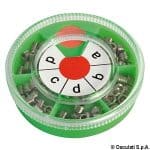 Dadi in acciaio inox con base di plastica verde e ruota di selezione.